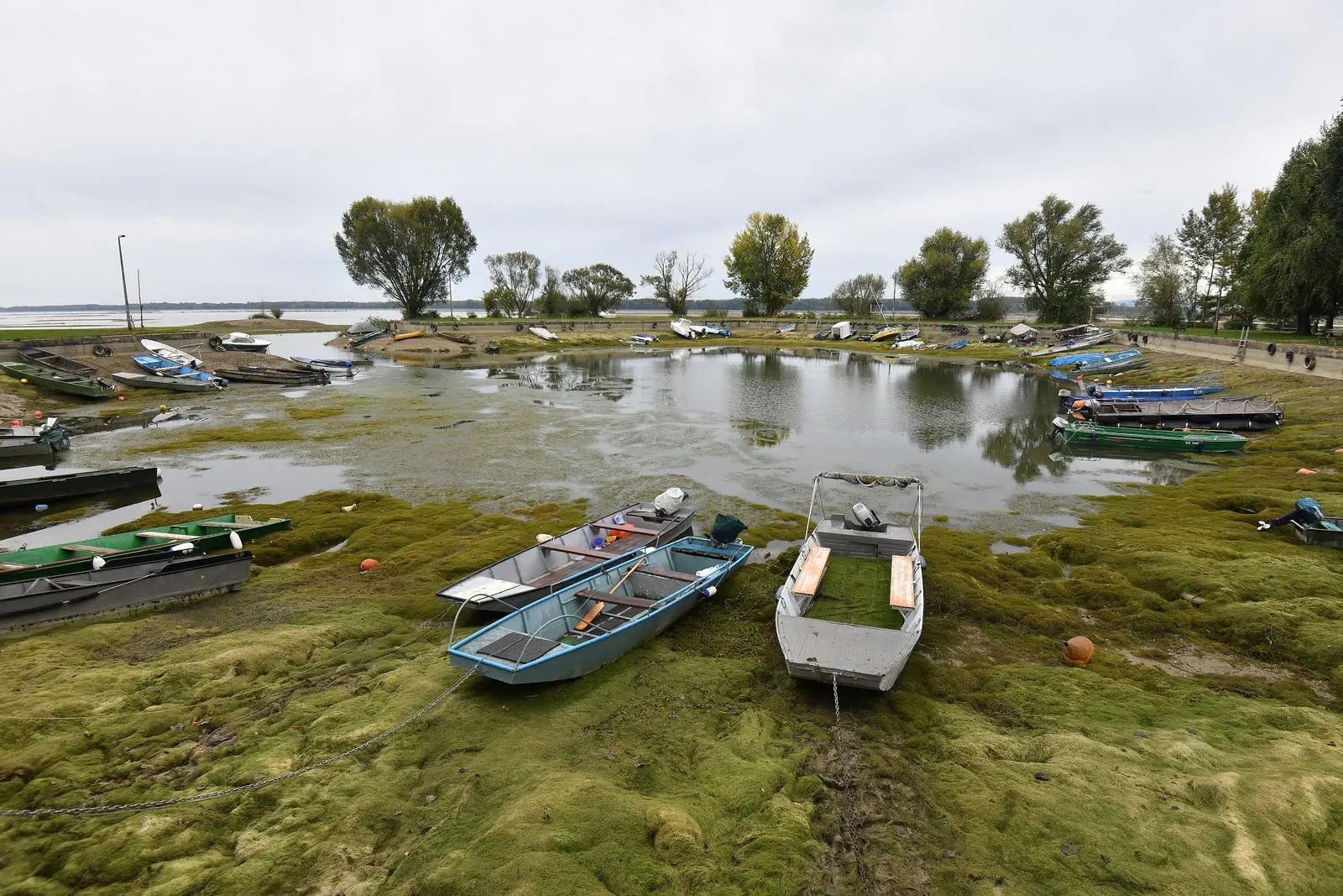 Ispražnjeno najveće umjetno jezero u Hrvatskoj (4)