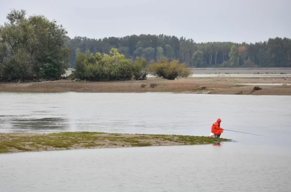 Ispražnjeno najveće umjetno jezero u Hrvatskoj (7)