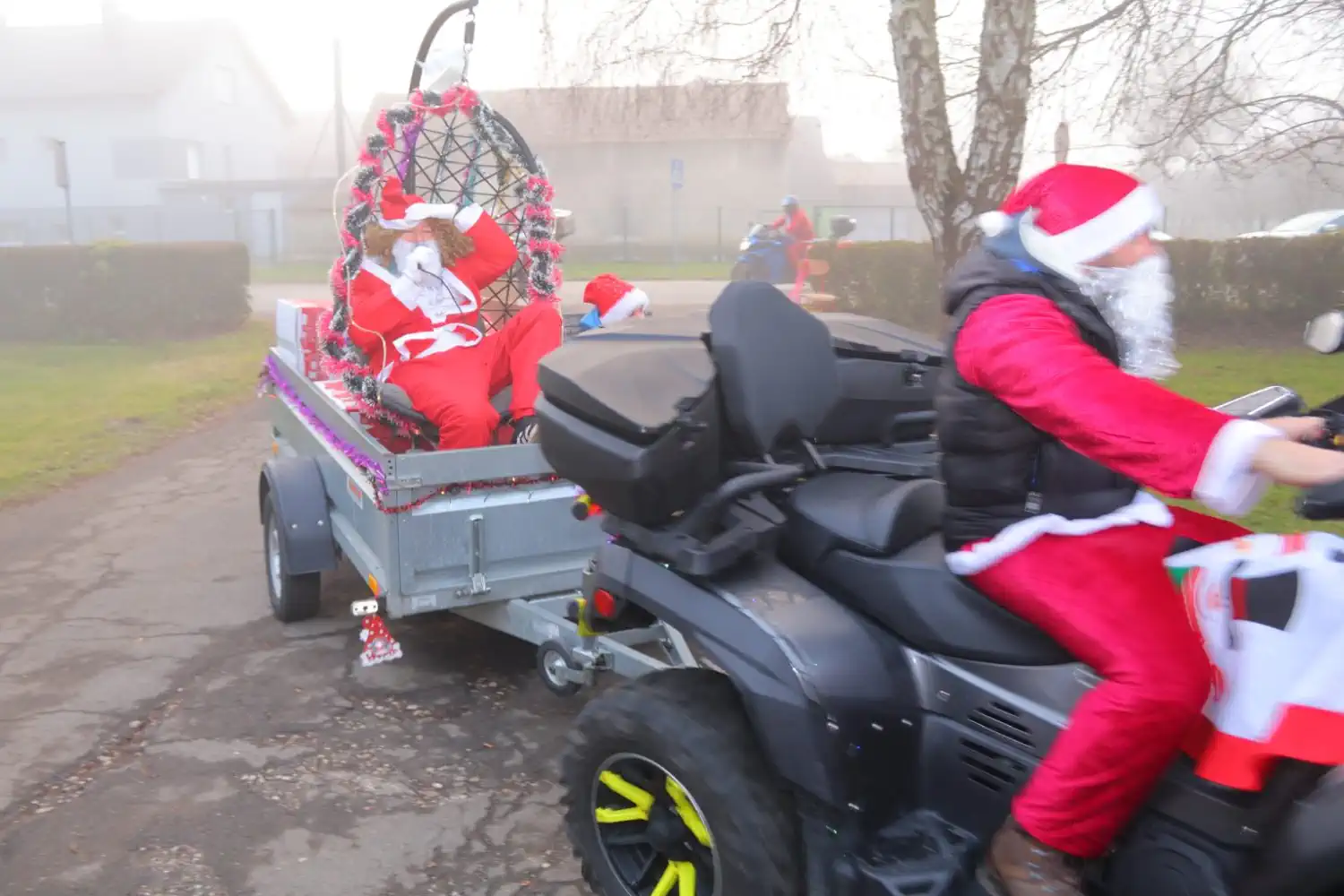 Ivanovec u blagdanskom duhu Dječja predstava i veseli susret s Djedovima Mrazovima (10)