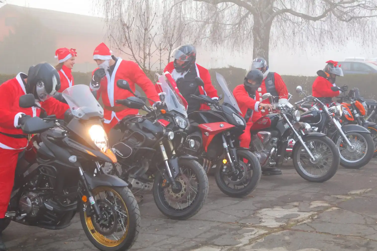 Ivanovec u blagdanskom duhu Dječja predstava i veseli susret s Djedovima Mrazovima (11)