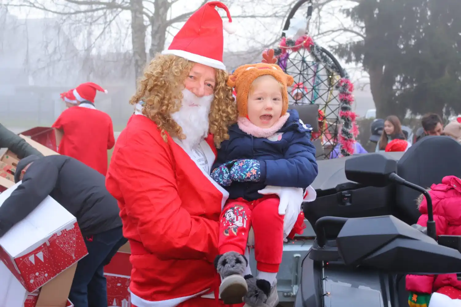 Ivanovec u blagdanskom duhu Dječja predstava i veseli susret s Djedovima Mrazovima (20)