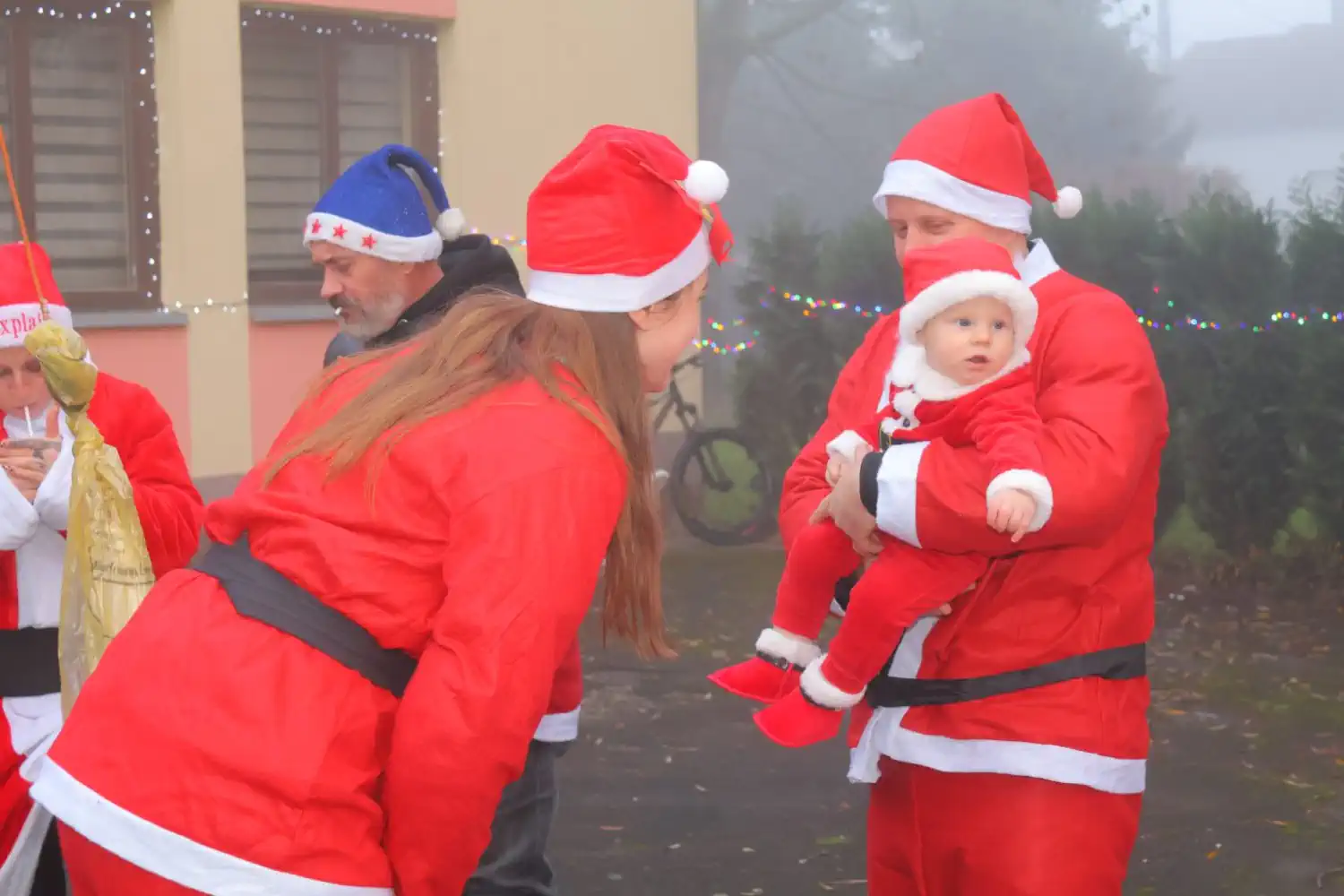 Ivanovec u blagdanskom duhu Dječja predstava i veseli susret s Djedovima Mrazovima (24)