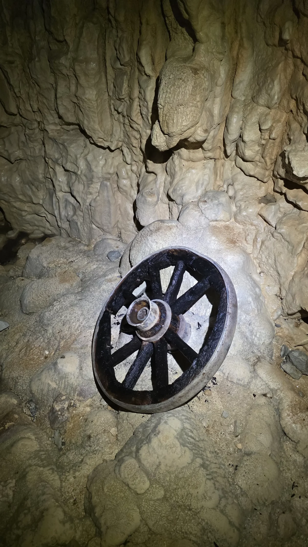 Ivor Trojnar – kotač u Bocinoj jami