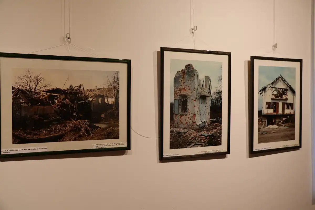Izložba ratne fotografije riznica međimurja (1) Izložba ratne fotografije riznica međimurja (1)