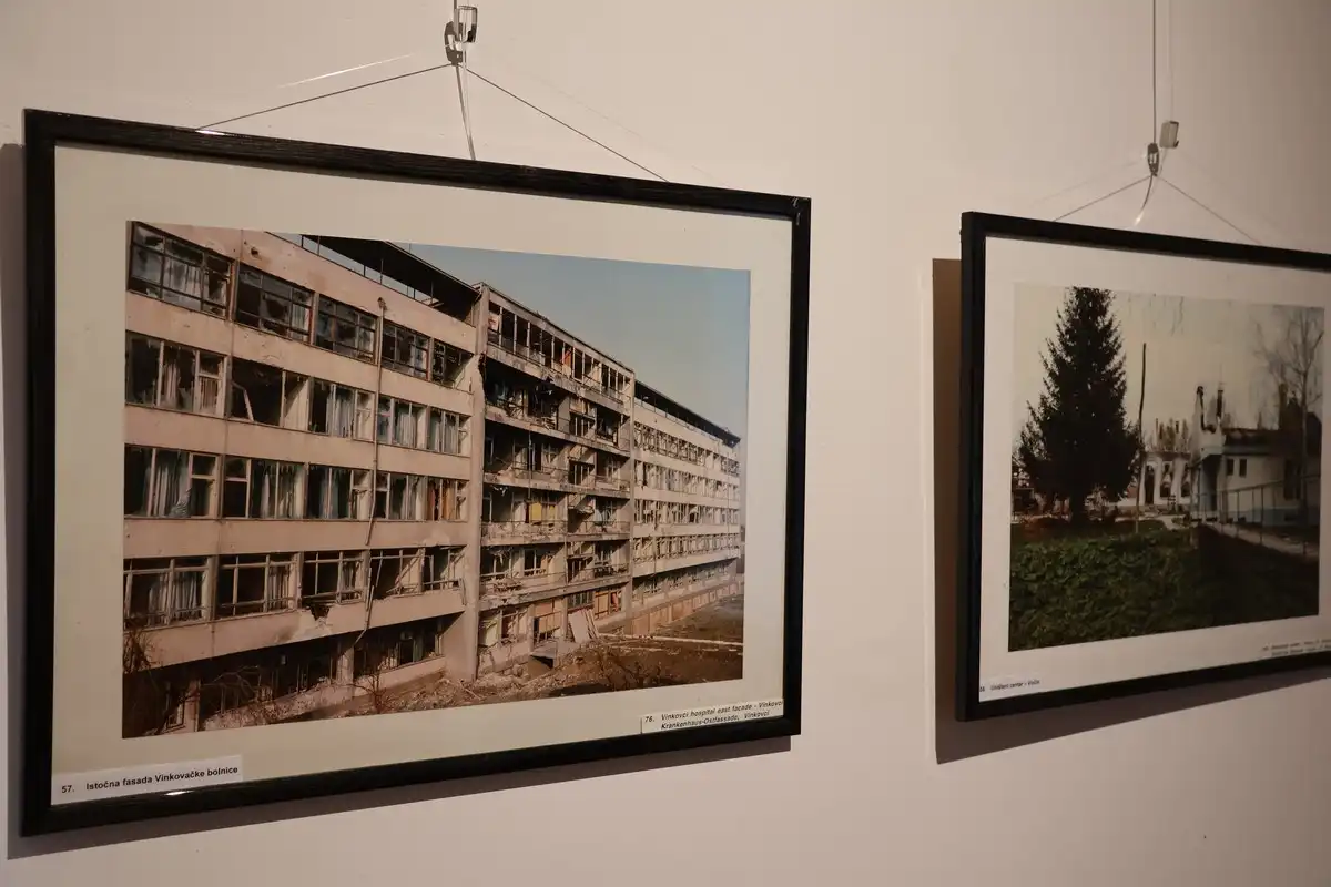 Izložba ratne fotografije riznica međimurja (4) Izložba ratne fotografije riznica međimurja (4)