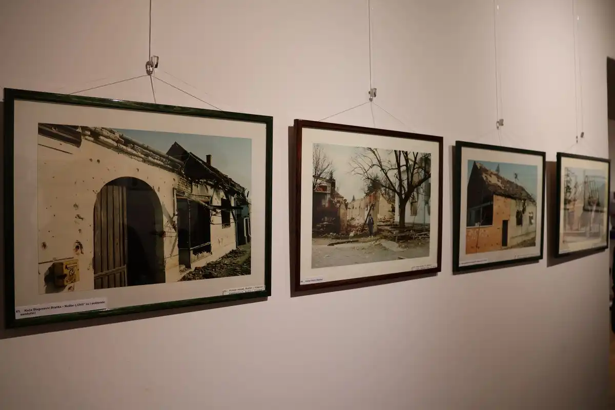 Izložba ratne fotografije riznica međimurja (7) Izložba ratne fotografije riznica međimurja (7)