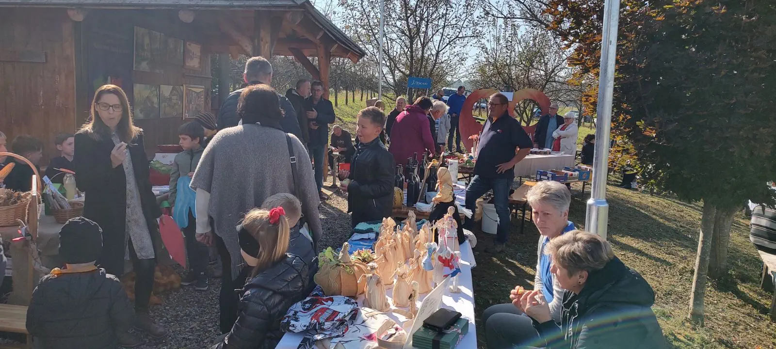 Izložba starih sorti jabuka u Brezovcu, (1)