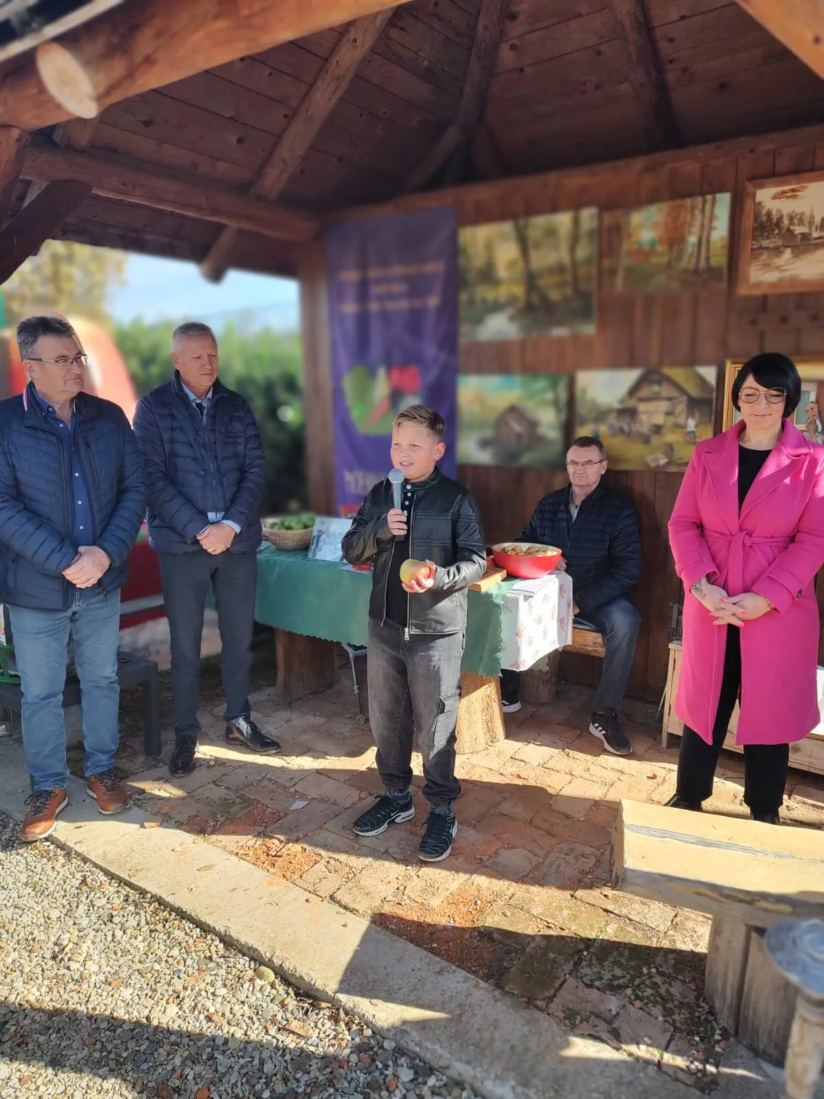 Izložba starih sorti jabuka u Brezovcu, (12)