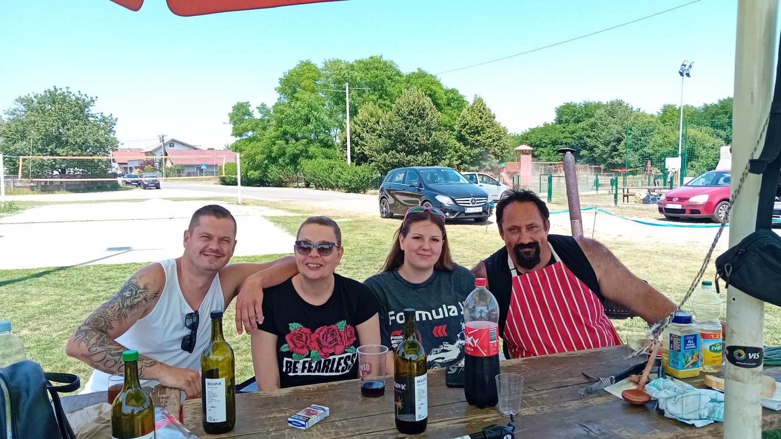 JADRANKO, DENIS I MARIJAN Odbojka, roštilj i veliko srce na vrelom suncu (2)