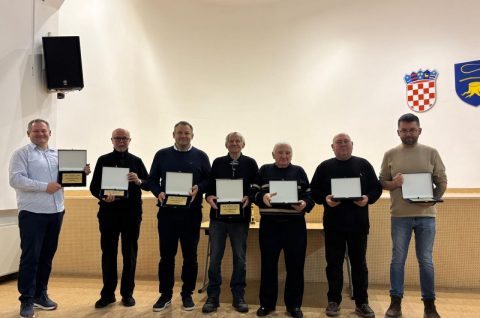 JUBILARNO SLAVLJE Šahovski klub Strahoninec obilježio 40 godina djelovanja (2)