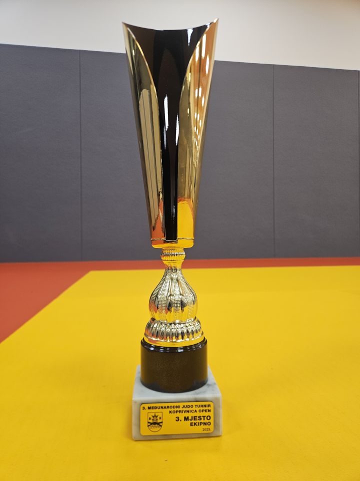 JUDO KLUB ZRINSKI Tri natjecanja u tjedan dana judaši ostvarili niz sjajnih rezultata (9) JUDO KLUB ZRINSKI Tri natjecanja u tjedan dana judaši ostvarili niz sjajnih rezultata (9)