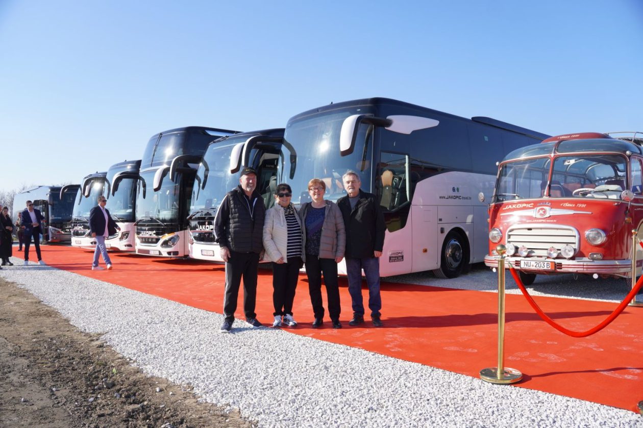 Jakopić Travel promocija vozni park (44) Jakopić Travel promocija vozni park (44)