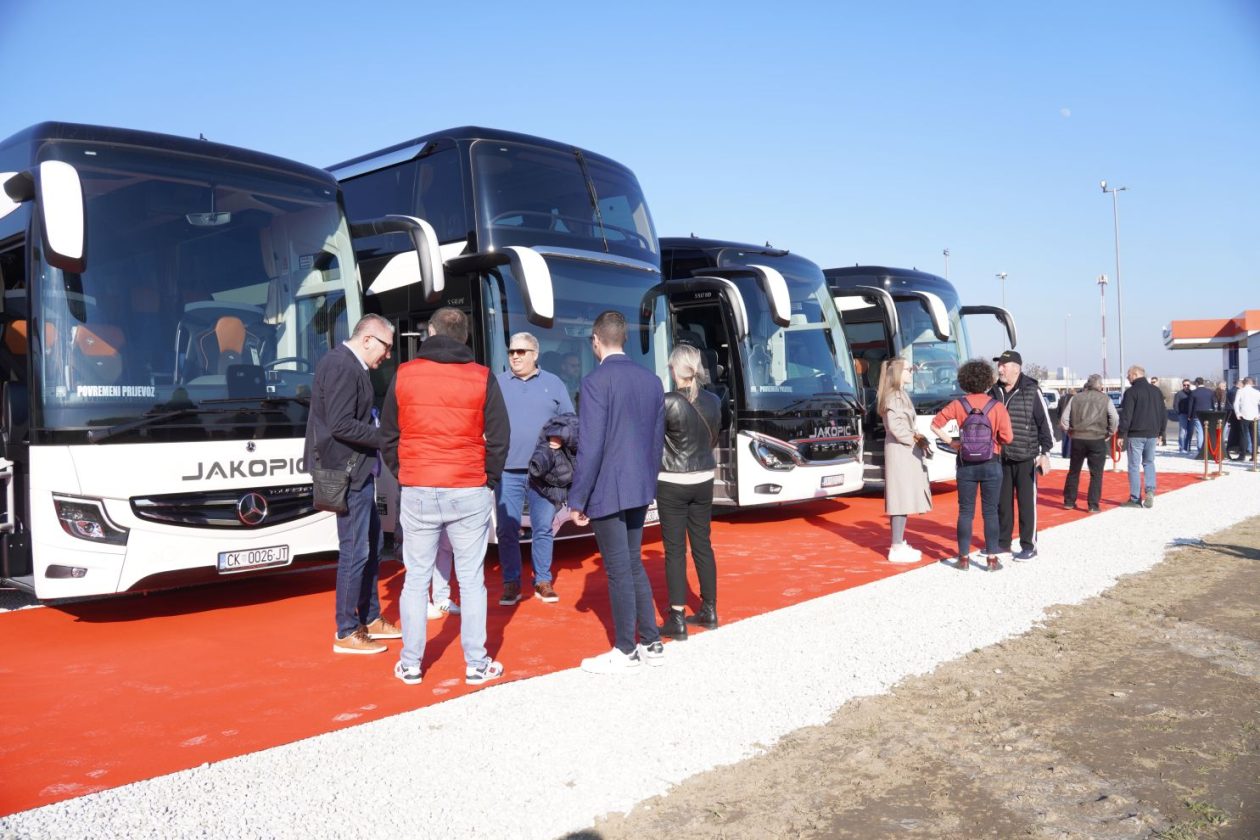 Jakopić Travel promocija vozni park (69)