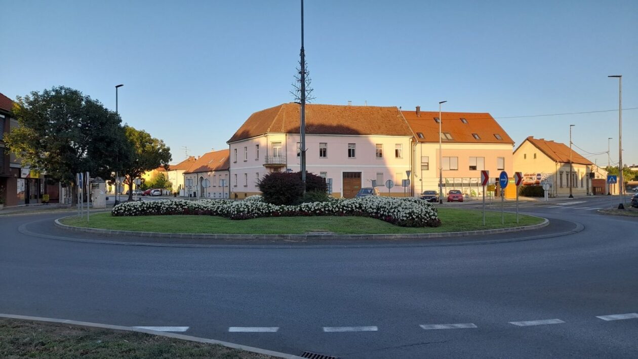 Jedra i kišobrani već krase gradske ulice (2)