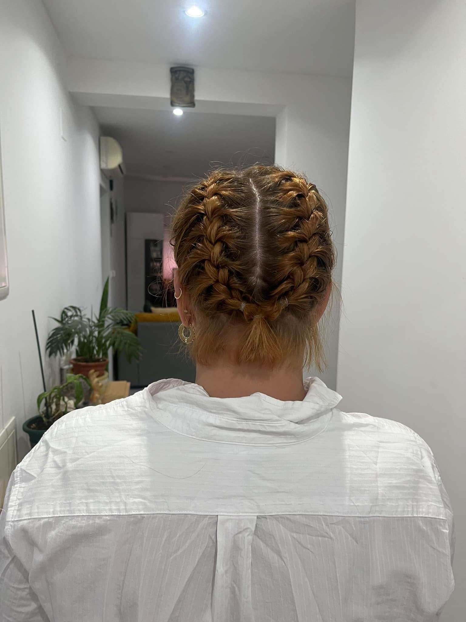 Jelena (27) Jelena (27)