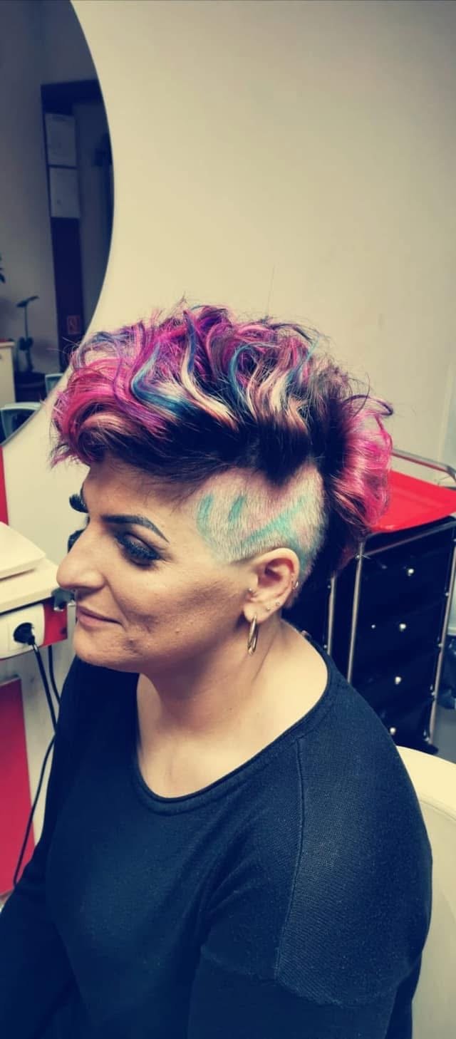 Jelena (33) Jelena (33)