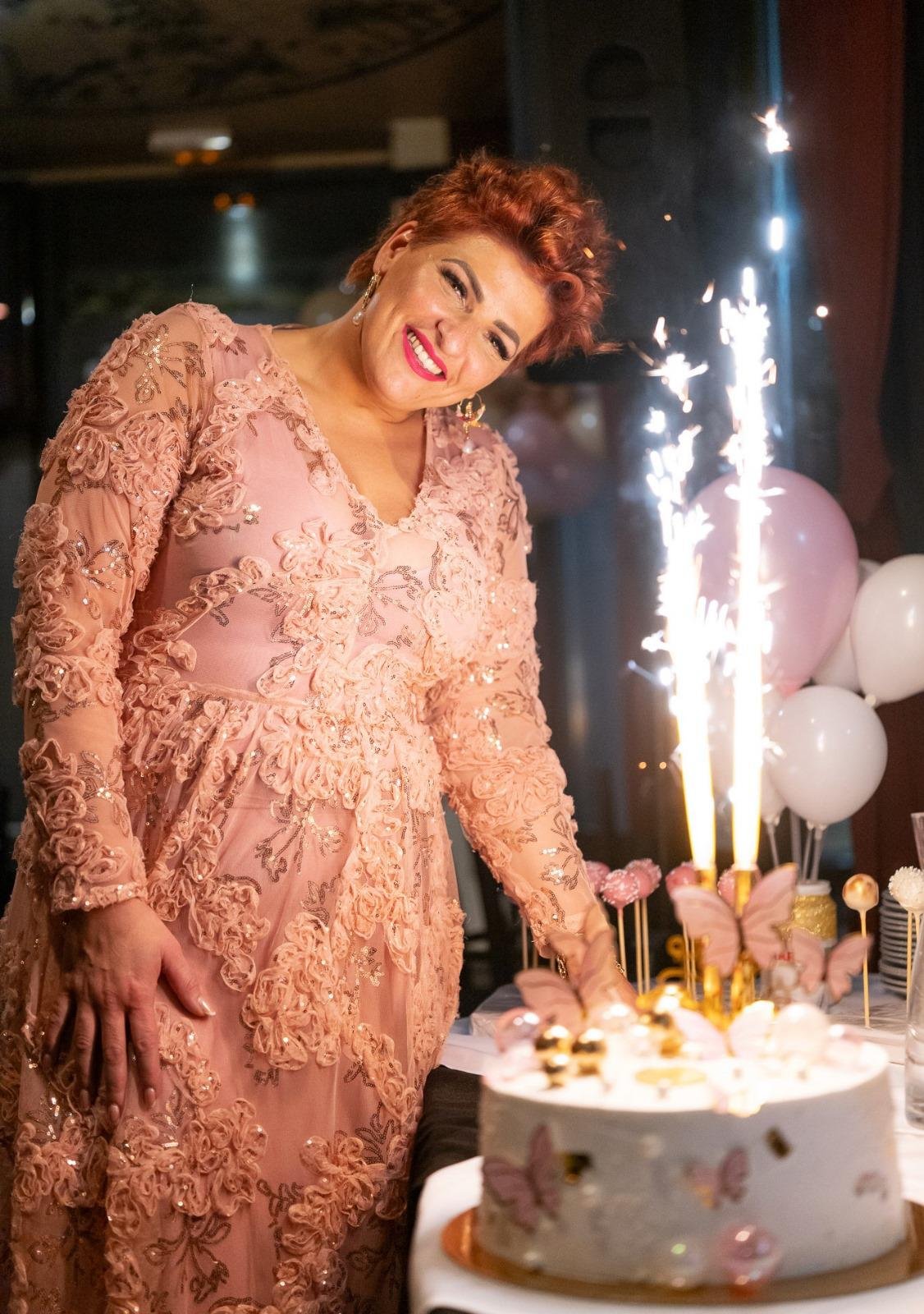 Jelena (8) Jelena (8)