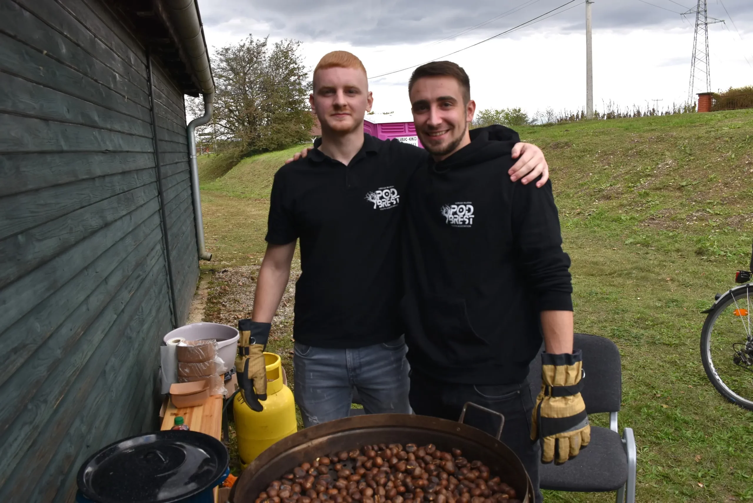 Jesenska kestenijada u Podbrestu 2024 (25) Jesenska kestenijada u Podbrestu 2024 (25)