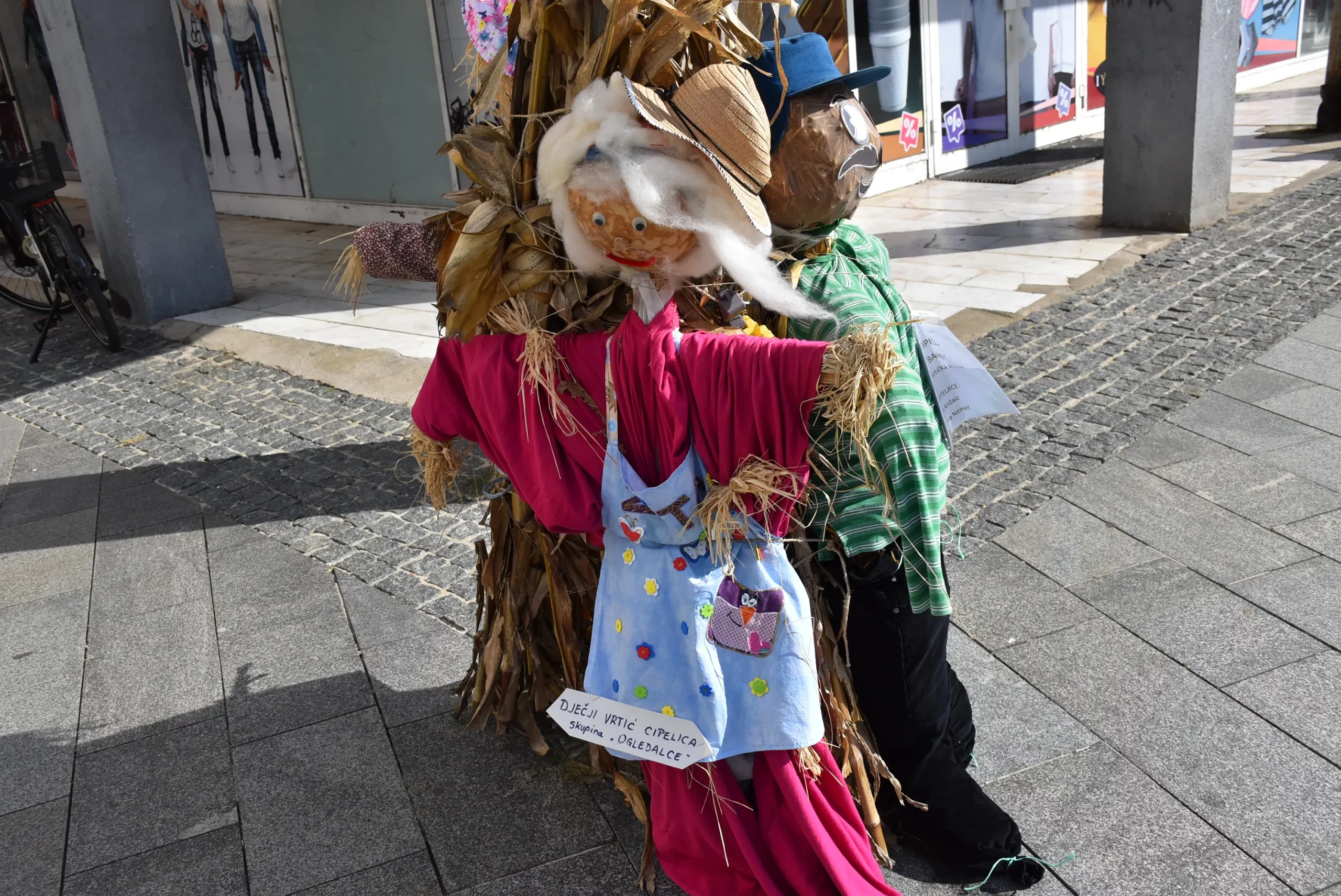 Jesenska strašila u centru Čakovca 2024 (12)