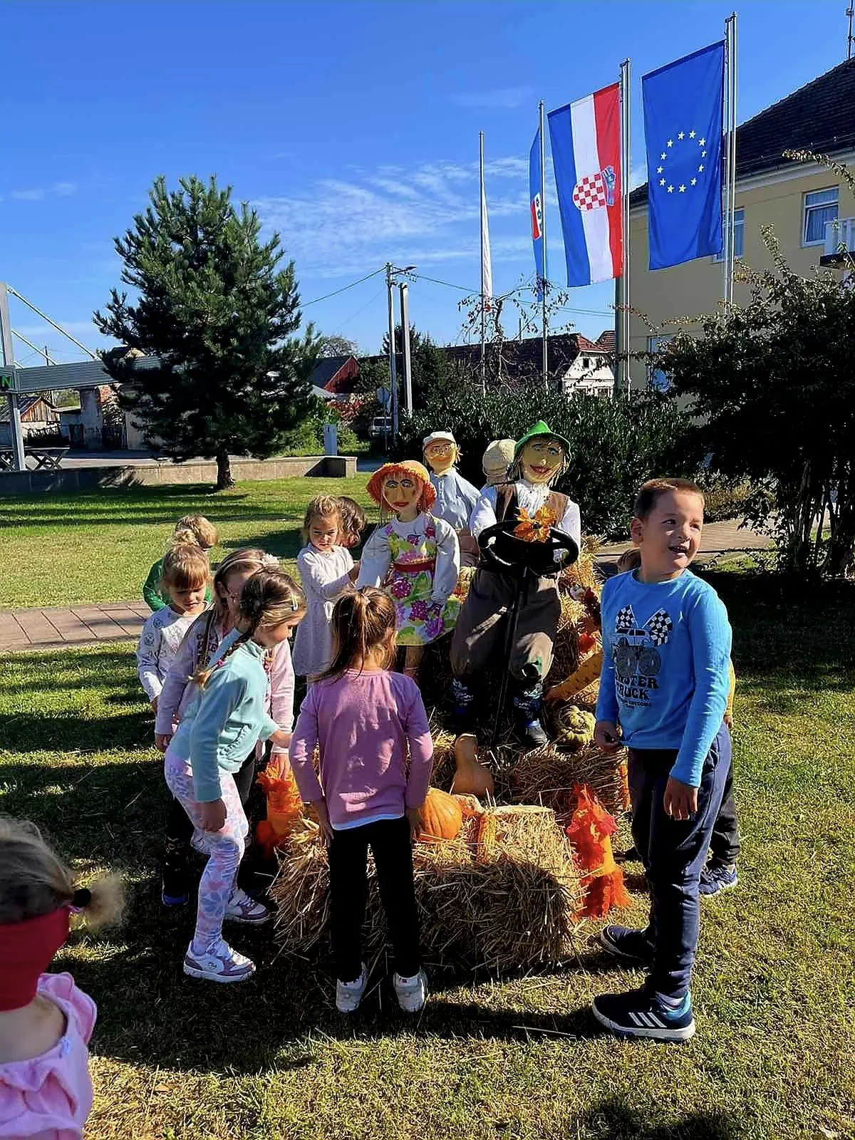 Jesenske dekoracije u Goričanu 2024 (7) Jesenske dekoracije u Goričanu 2024 (7)