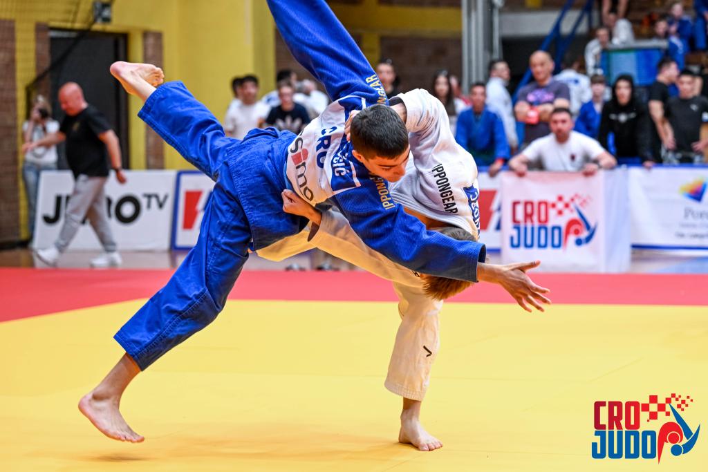 Jona u akciji Jona u akciji