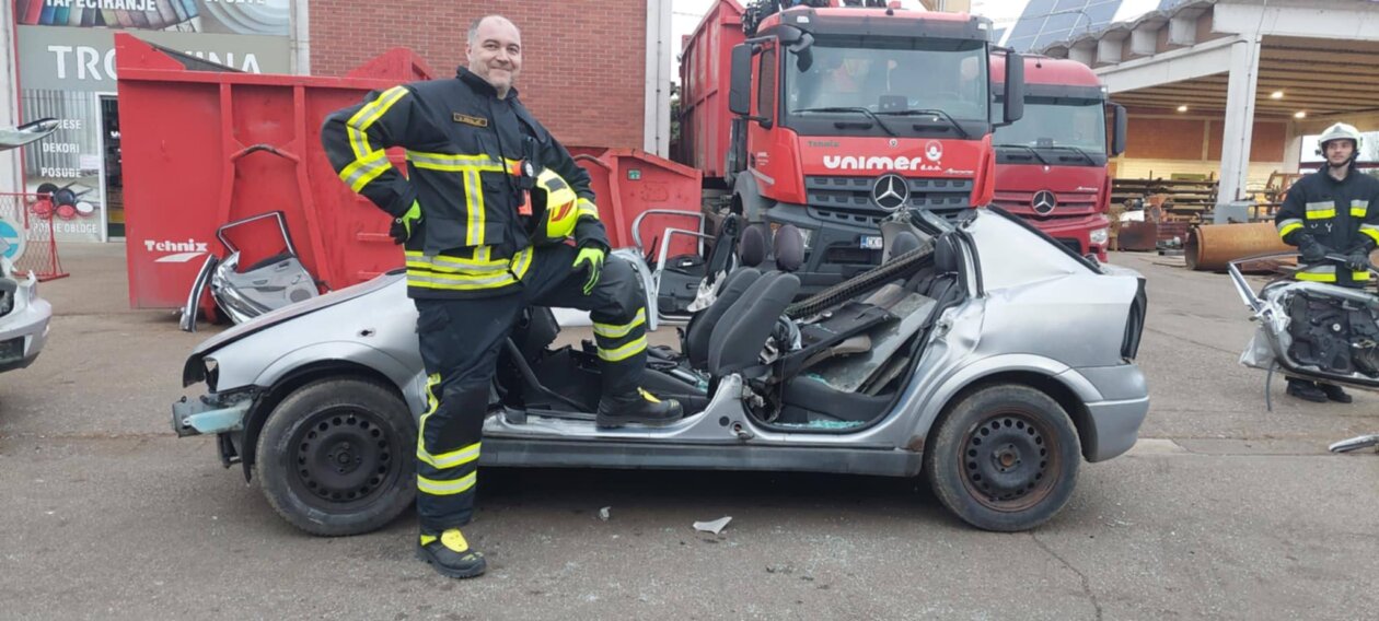 Još jedan stručnjak u redovima DVD-a Strahoninec – čestitke Velimiru Kraljiću! (2)