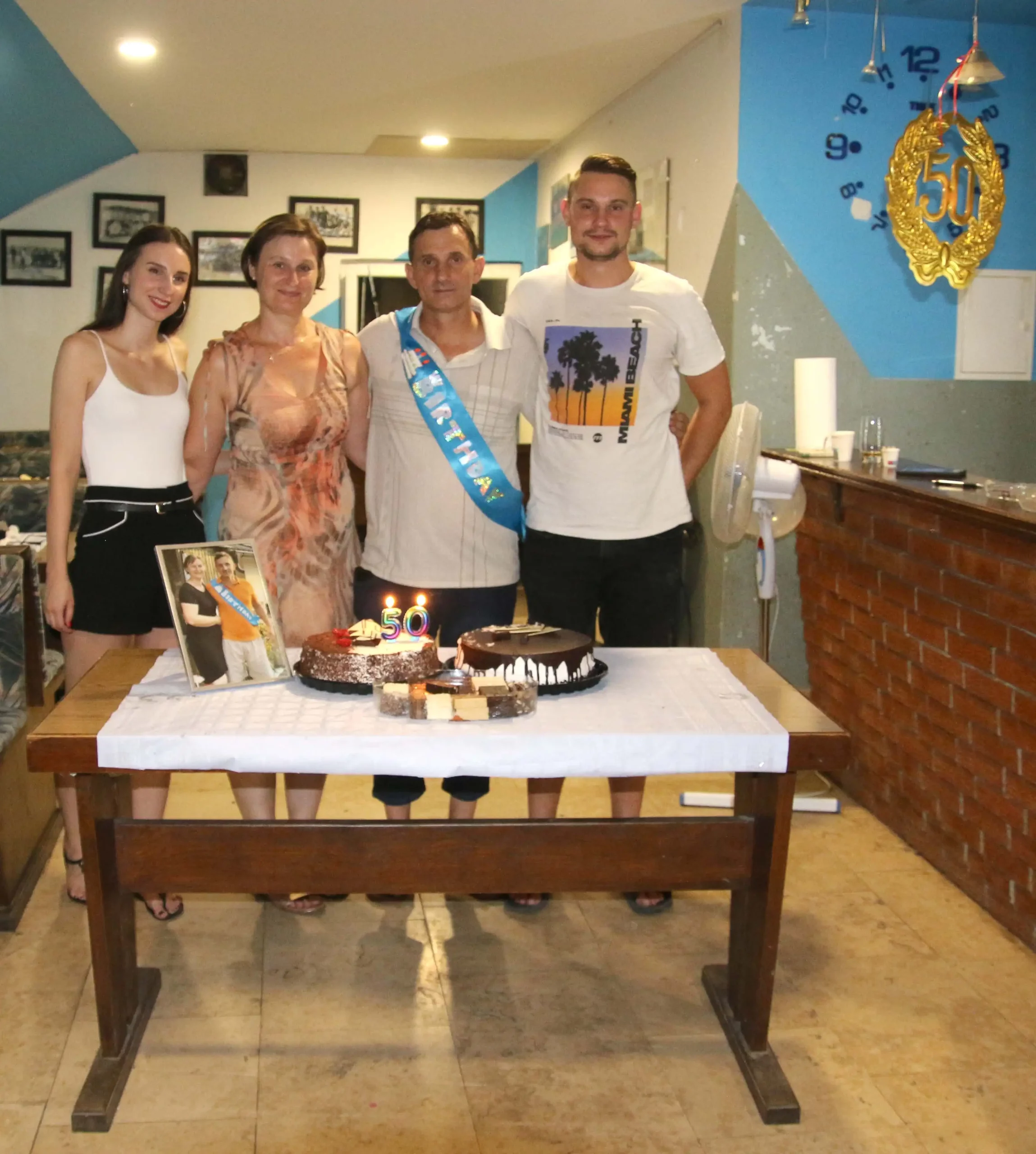 Josip Berdin uz veselo društvo proslavio pola stoljeća (11)