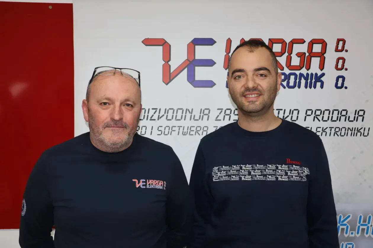Josip Glasnović Varga elektronik Draškovec promo (10) Josip Glasnović Varga elektronik Draškovec promo (10)