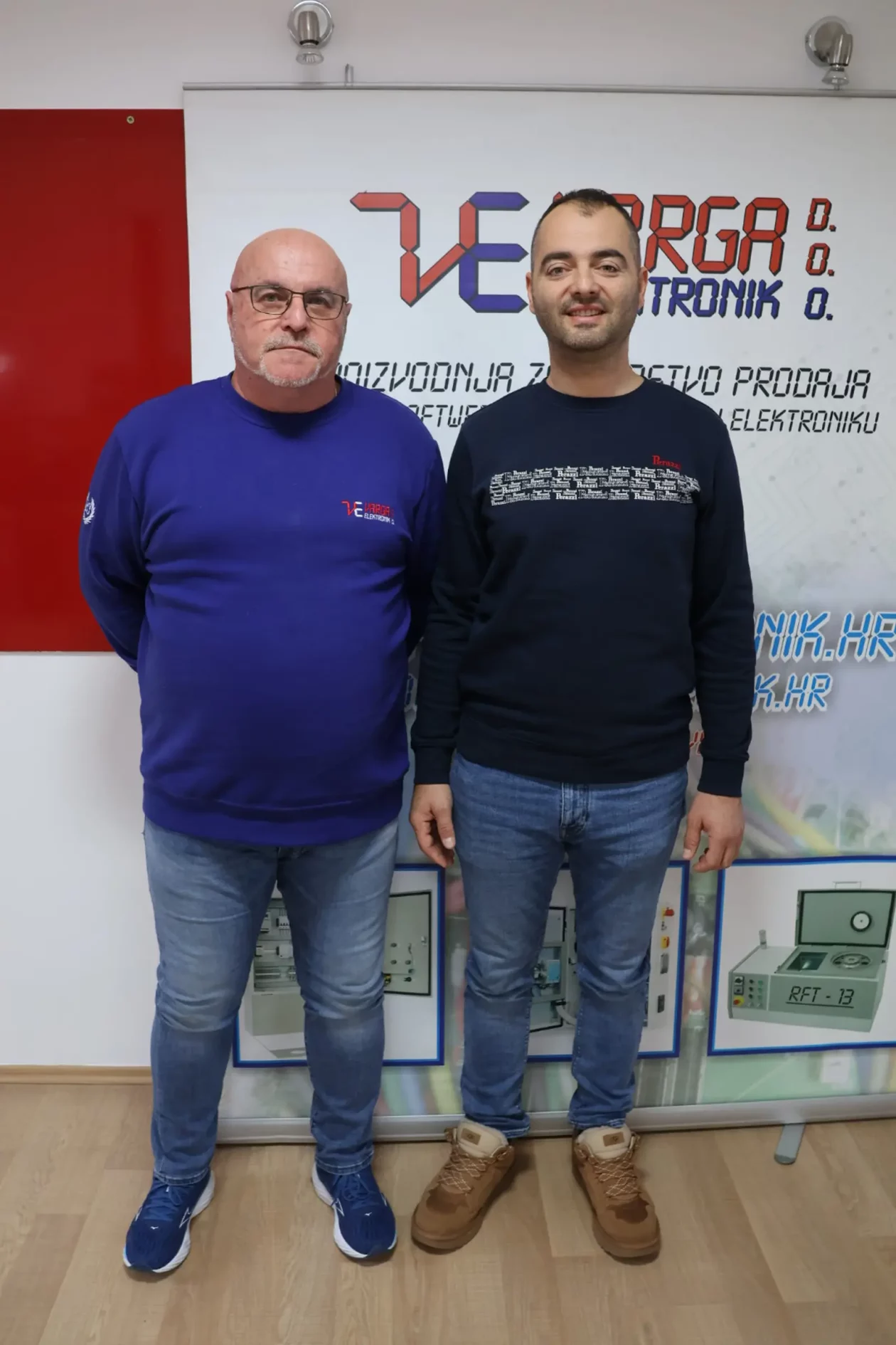 Josip Glasnović Varga elektronik Draškovec promo (8) Josip Glasnović Varga elektronik Draškovec promo (8)