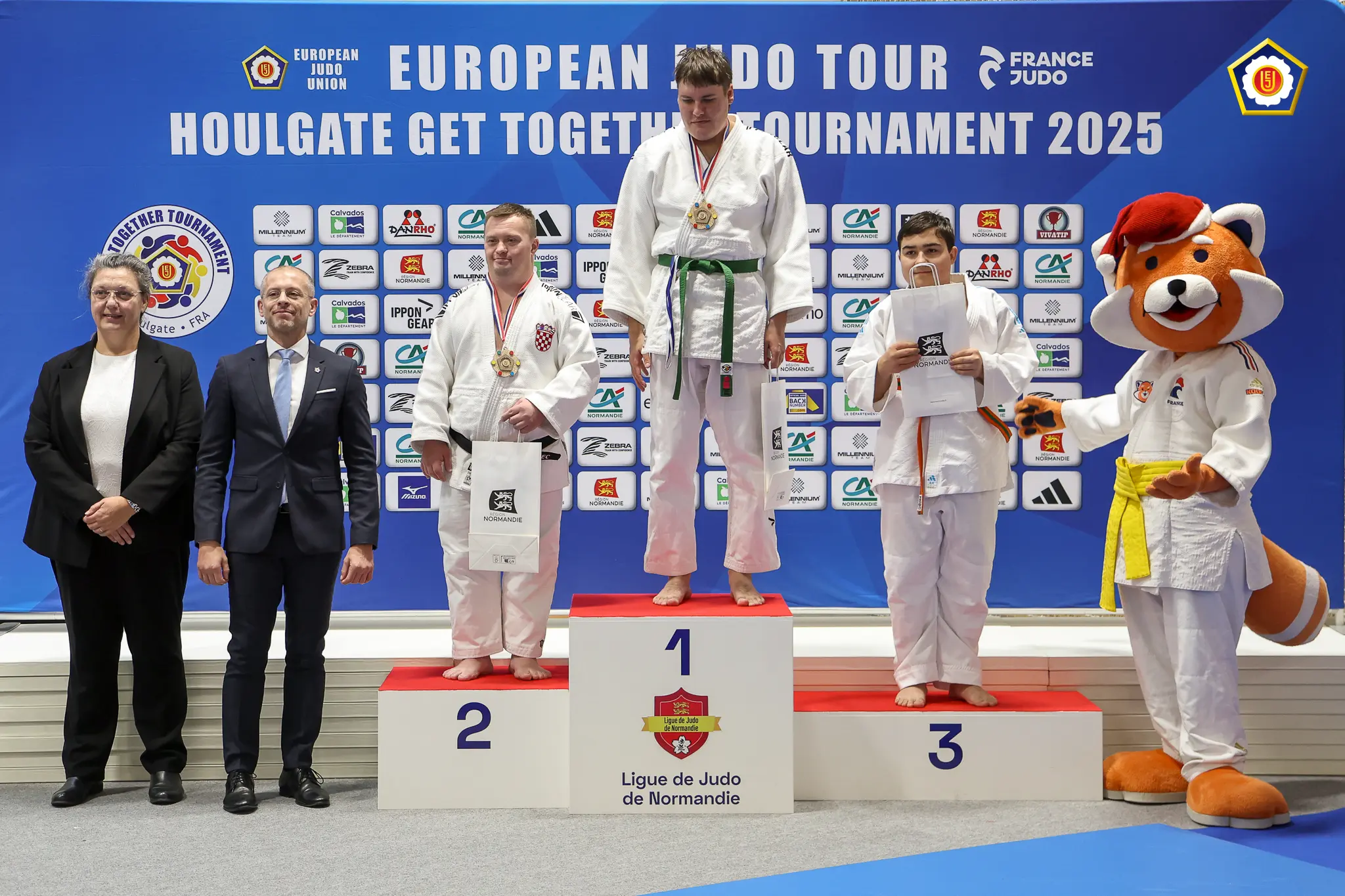 Judo klub (1) Judo klub (1)