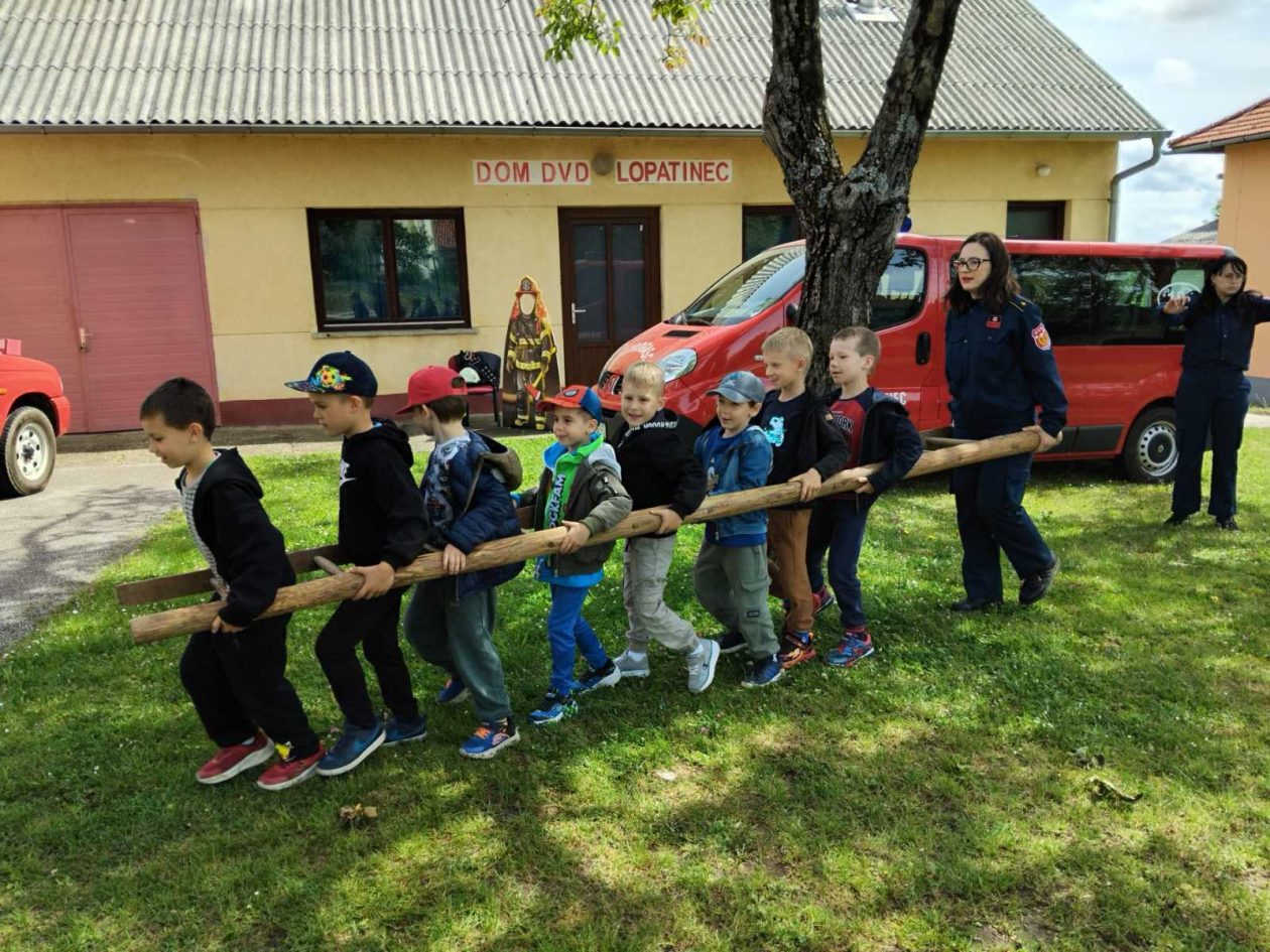 Jurovska Pčelica DVD Lopatinec (1)