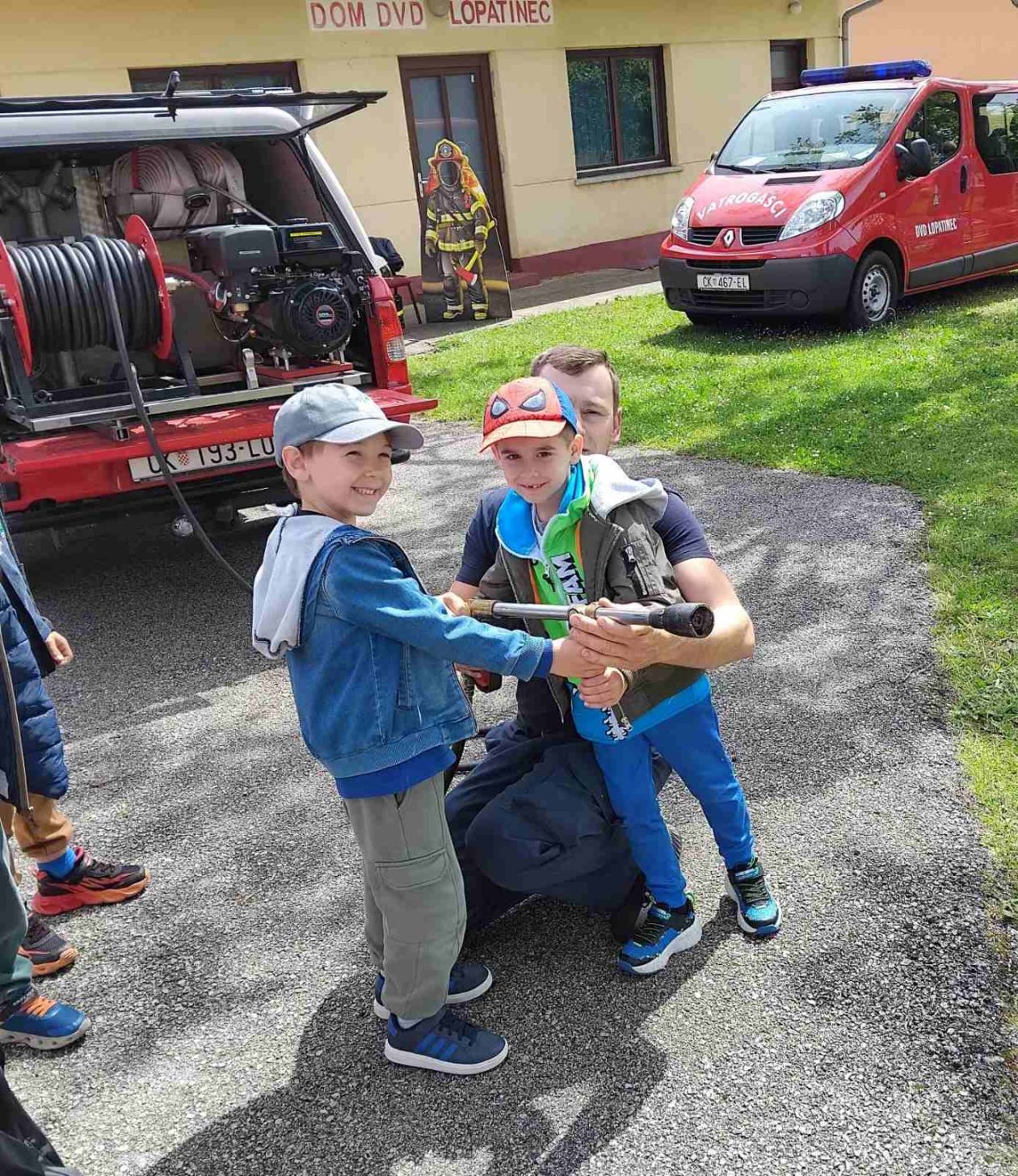 Jurovska Pčelica DVD Lopatinec (8)