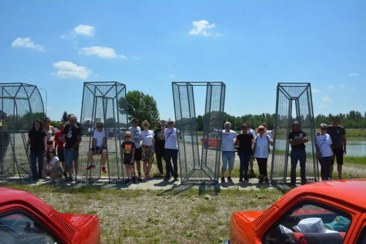 KADETT (45) KADETT (45)