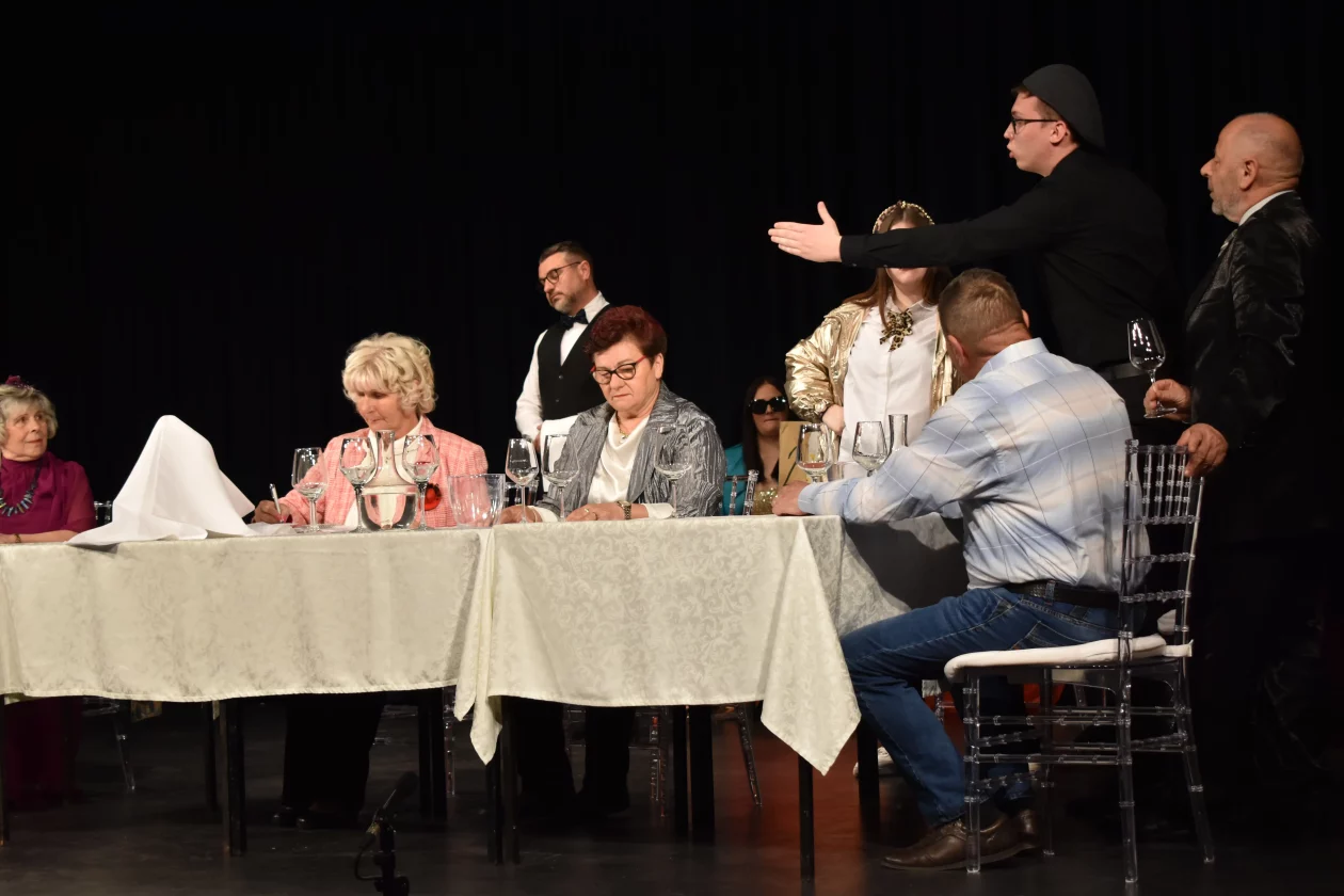 KAM GALERIJA 2. DAN (1) KAM GALERIJA 2. DAN (1)