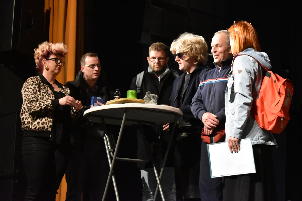 KAM GALERIJA 2. DAN (18) KAM GALERIJA 2. DAN (18)