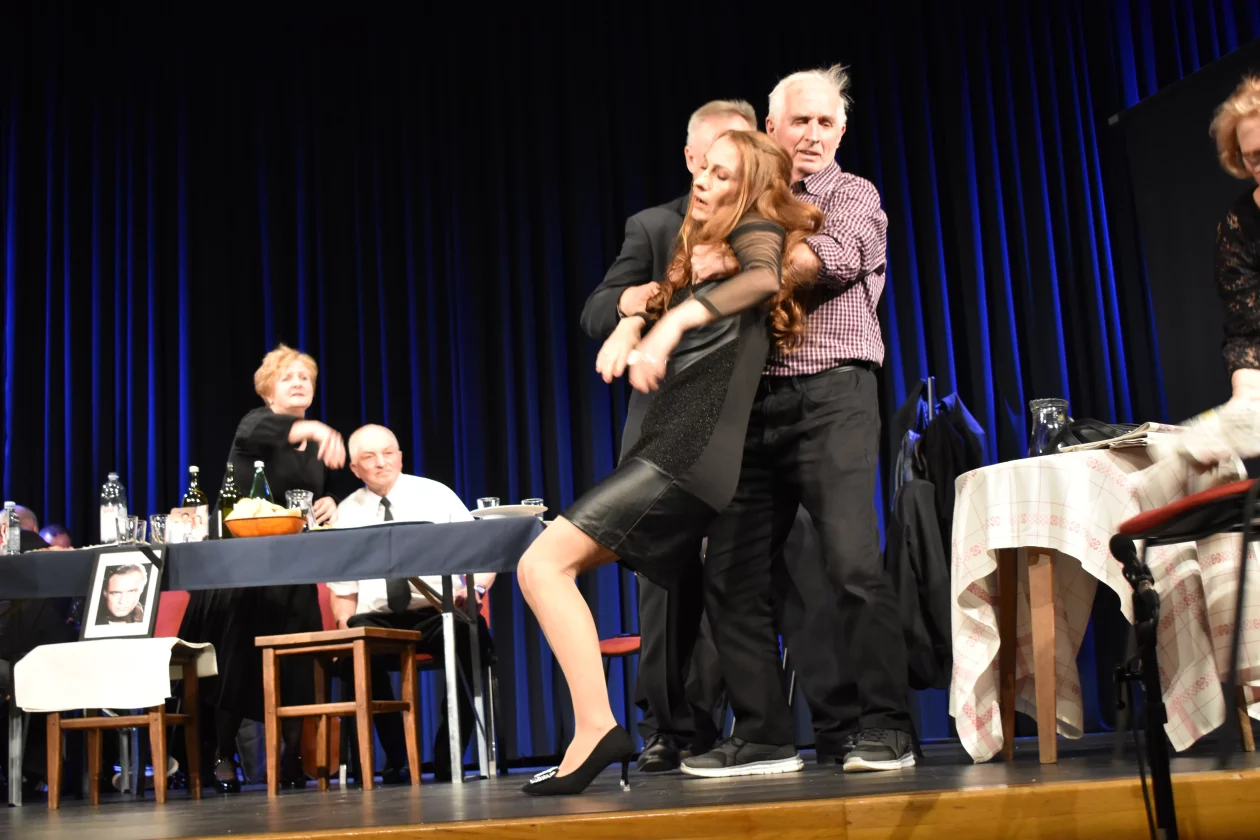 KAM GALERIJA 2. DAN (38) KAM GALERIJA 2. DAN (38)