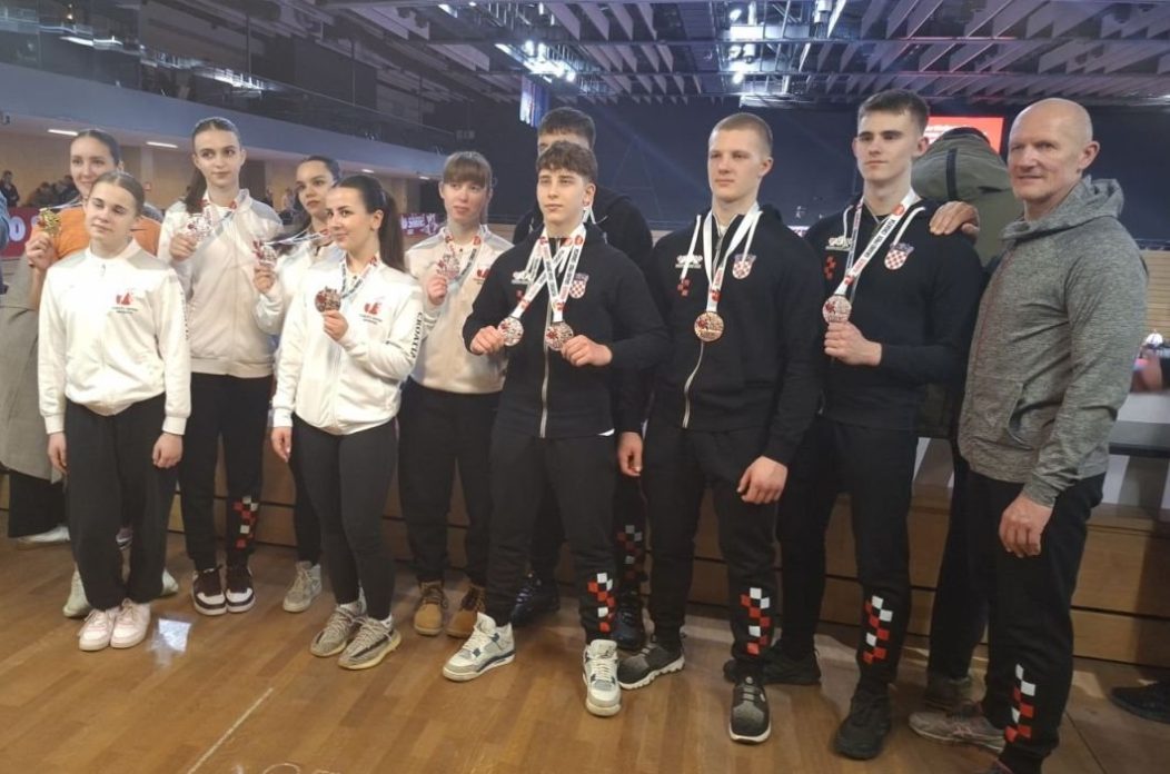 KARATE Šenkovčani s tri medalje na jakom međunarodnom turniru u Rijeci (5)