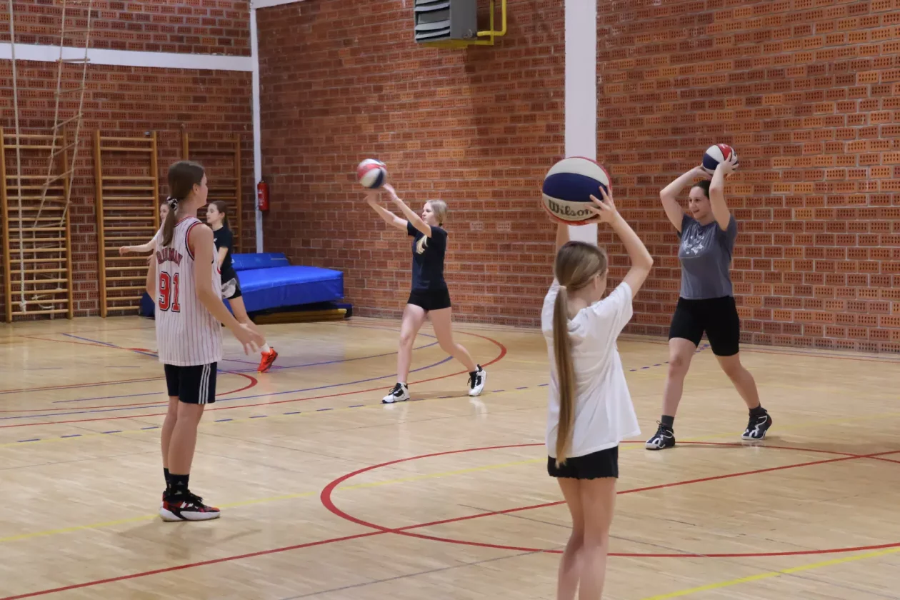 KK Dubravčan, Donja Dubrava (32) KK Dubravčan, Donja Dubrava (32)