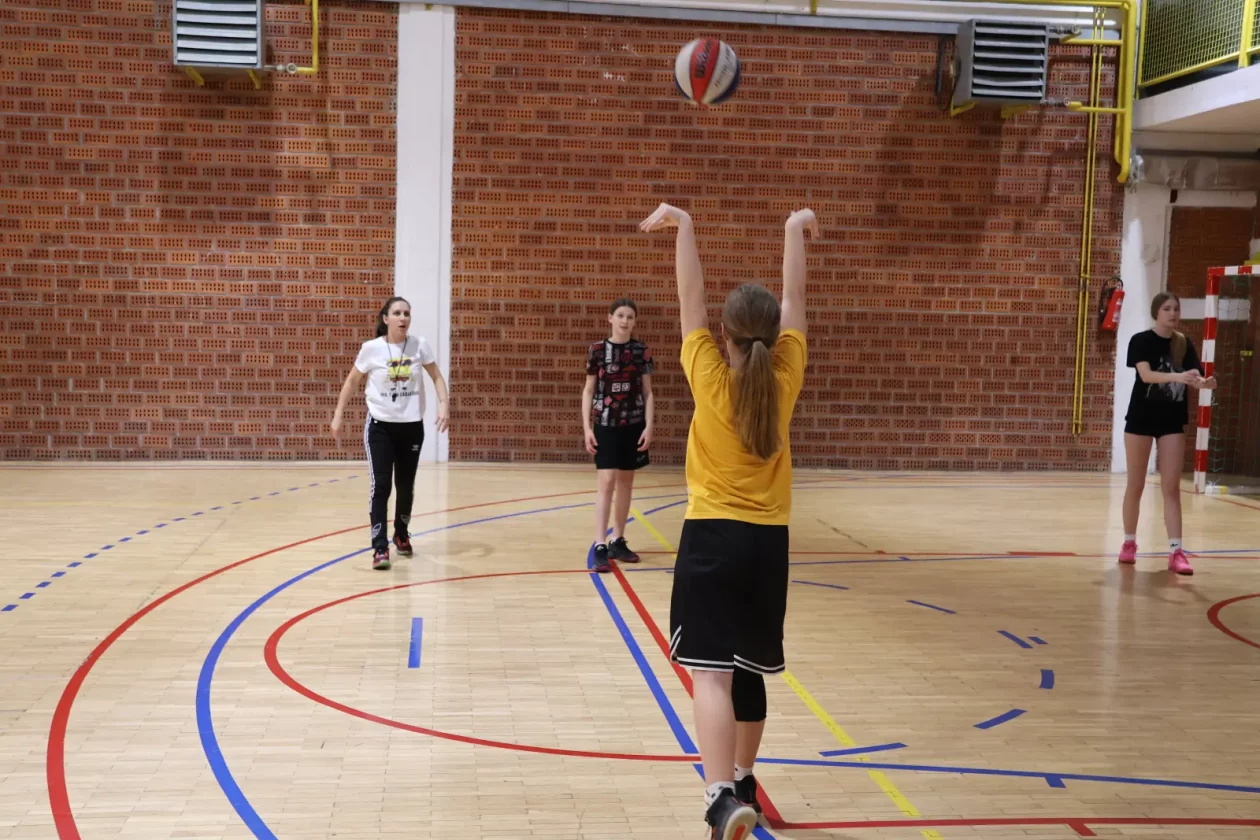 KK Dubravčan, Donja Dubrava (35) KK Dubravčan, Donja Dubrava (35)