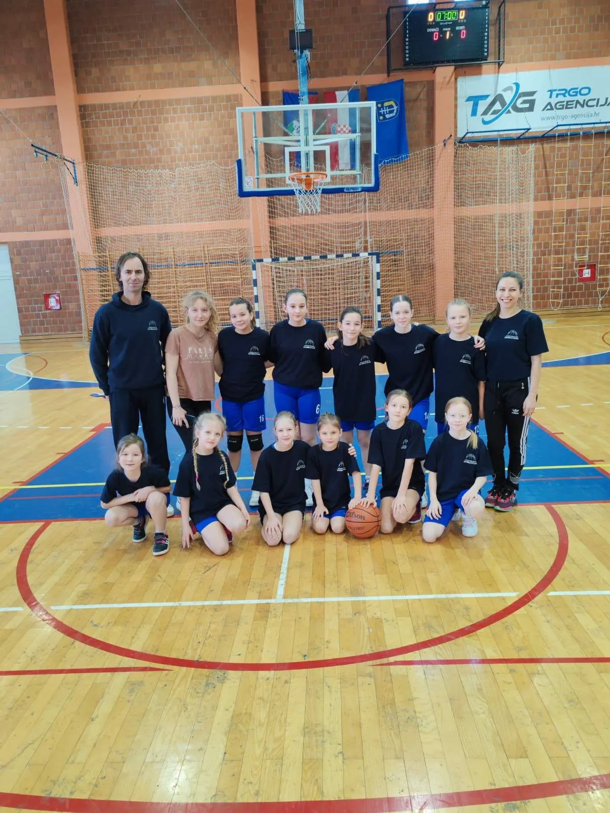 KK Dubravčan – ženska ekipa (15) KK Dubravčan – ženska ekipa (15)