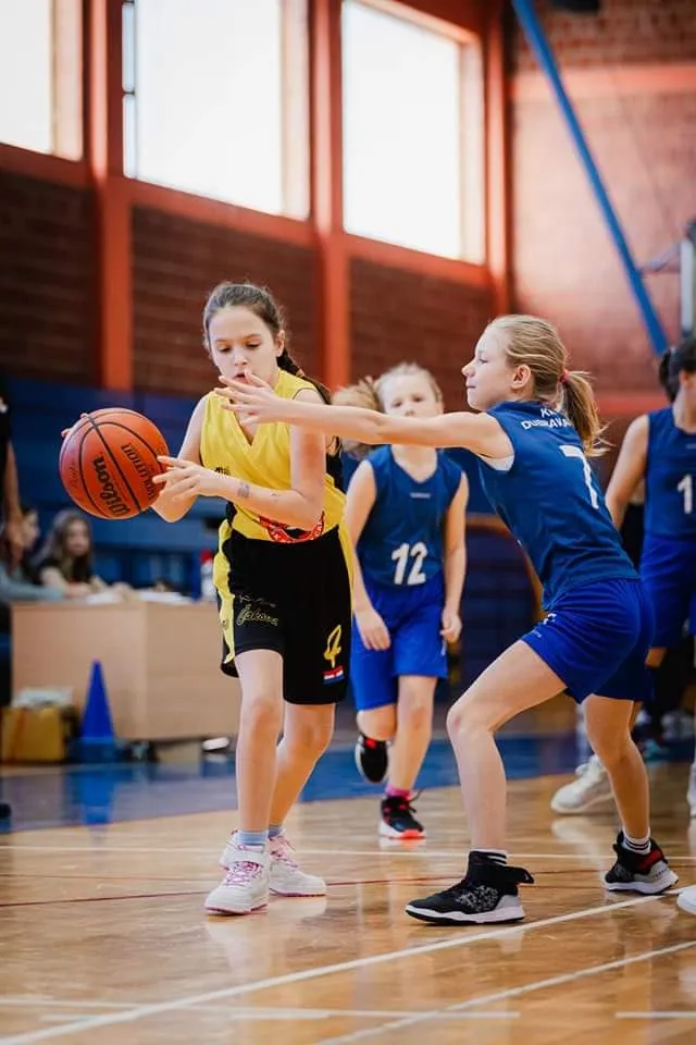 KK Dubravčan – ženska ekipa (2) KK Dubravčan – ženska ekipa (2)