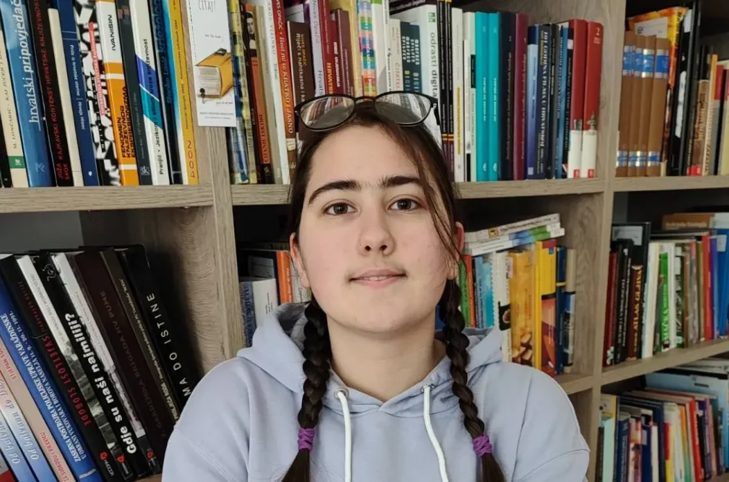 KLARA BENČ KLARA BENČ