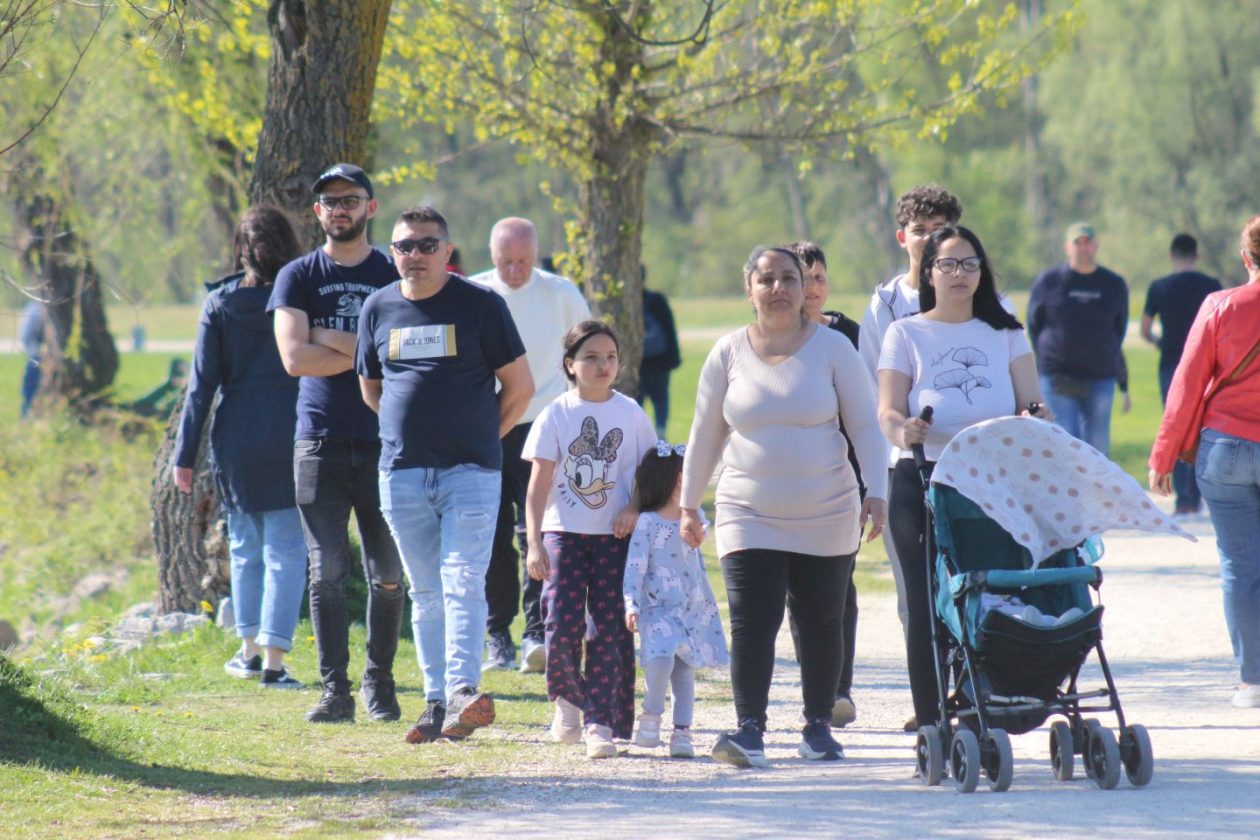 KLIKOM PO MARINI Uskrs na Dravi privukao brojne građane, šetače i rekreativce (19)