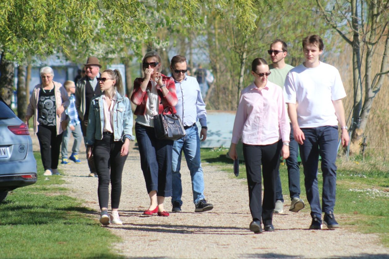 KLIKOM PO MARINI Uskrs na Dravi privukao brojne građane, šetače i rekreativce (4)