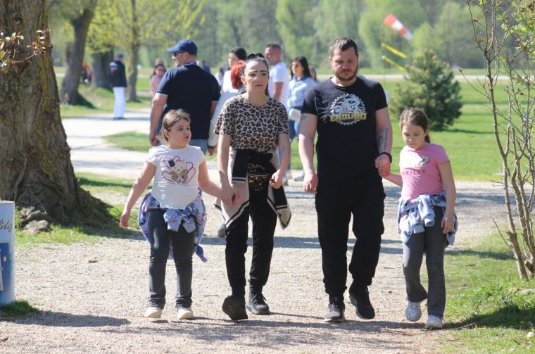 KLIKOM PO MARINI Uskrs na Dravi privukao brojne građane, šetače i rekreativce (60)