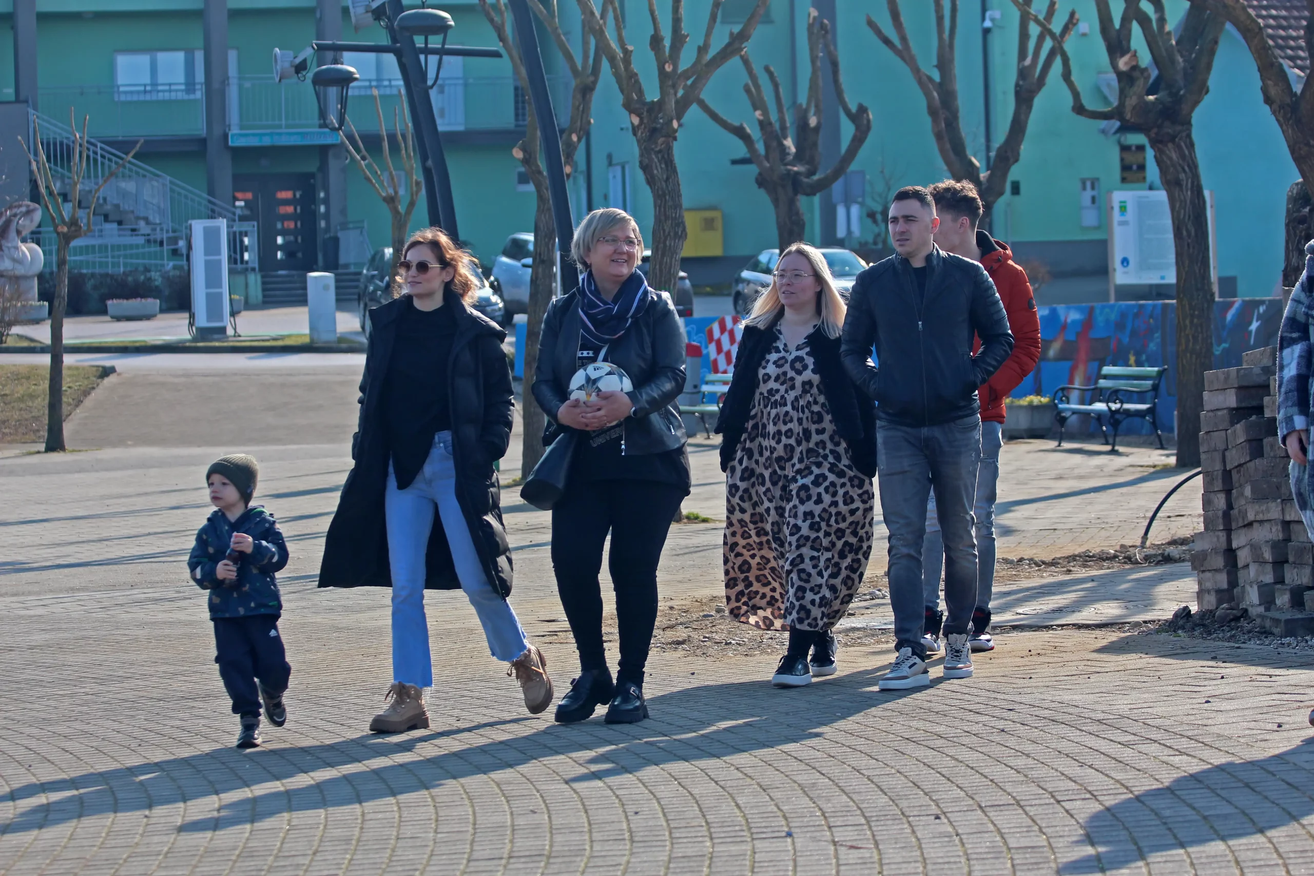 KLIKOM UZ MURU (4) KLIKOM UZ MURU (4)