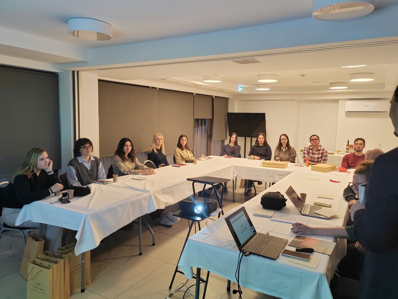 KOMUNIKOLOŠKA ŠKOLA Studentima predstavljen rad Ogranka Matice hrvatske u Čakovcu (2)