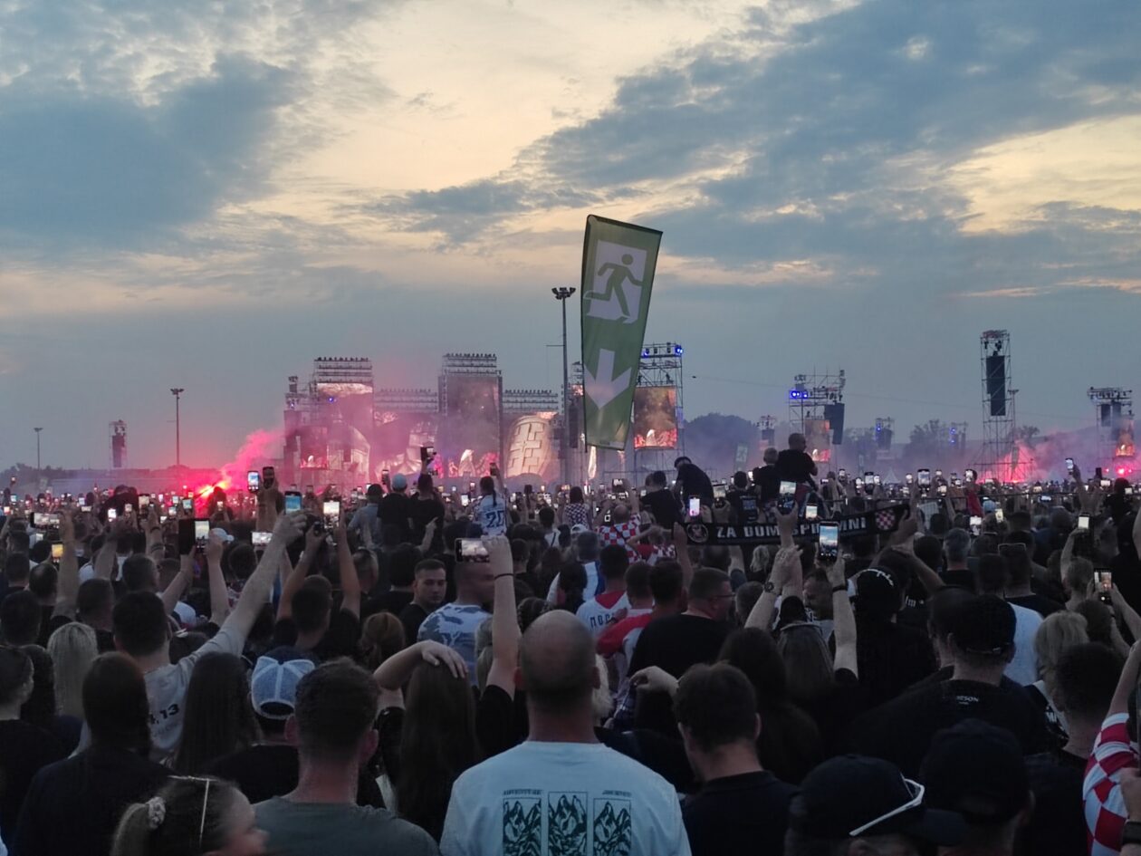 KONCERT THOMPSON 2025 HIPODROM (1) KONCERT THOMPSON 2025 HIPODROM (1)