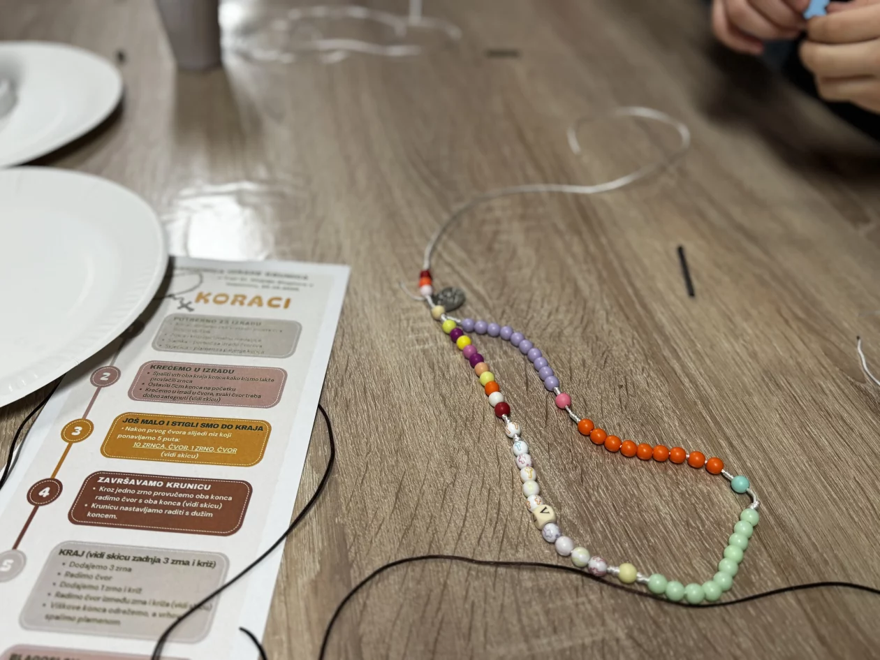 KOTORIBA Radionica izrade krunica (1)