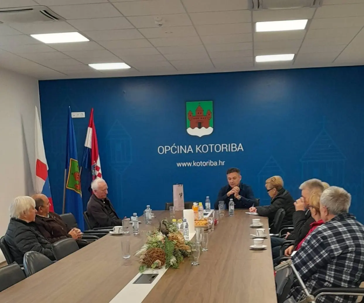KOTORIBA – umirovljenici i načelnik Dario F (3)